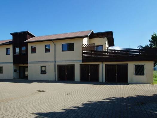 Wohn- und Geschäftshaus zum Kauf als Kapitalanlage geeignet 690.000 € 971,9 m² 3.000 m² Grundstück Göhren Leuna 06237