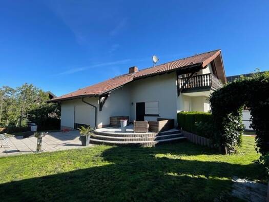 Einfamilienhaus zur Miete 1.290 € 4 Zimmer 177 m² 744 m² Grundstück frei ab 01.11.2026 Gartenweg 3 Stumpertenrod Feldatal 36325