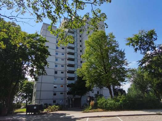 Wohnung zum Kauf 109.000 € 2,5 Zimmer 62 m² 13. Geschoss Uetersen 25436