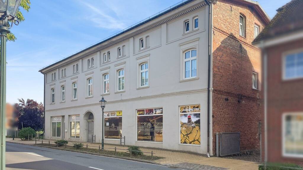 Mehrfamilienhaus zum Kauf 369.000 € 30 Zimmer 446 m² 10.838 m² Grundstück Dargun 17159