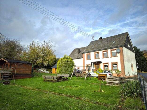 Einfamilienhaus zum Kauf 140.000 € 5 Zimmer 150,4 m² 1.350 m² Grundstück Elzerath Morbach / Elzerath 54497