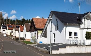 Doppelhaushälfte zum Kauf 170.000 € 5 Zimmer 115 m² 654 m² Grundstück Wald-Michelbach Wald-Michelbach 69483