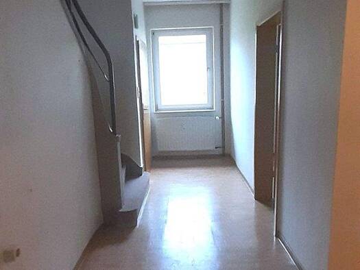 Wohnung zur Miete 580 € 3 Zimmer 96 m² frei ab sofort Neustadt 35279