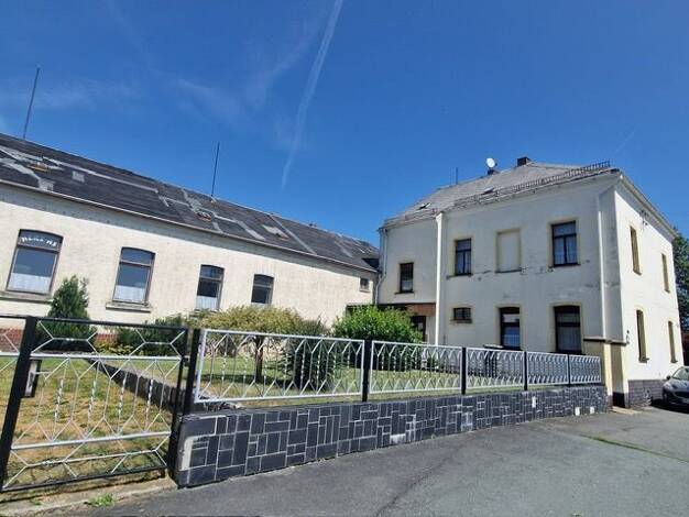 Mehrfamilienhaus zum Kauf 135.000 € 8 Zimmer 200 m² 2.430 m² Grundstück Pausa Pausa-Mühltroff 07952
