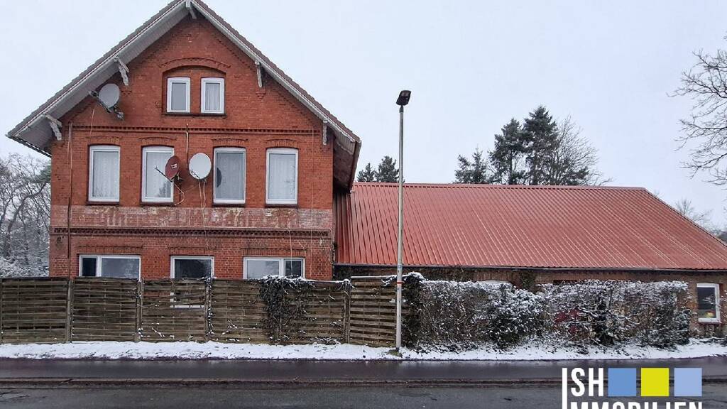 Mehrfamilienhaus zum Kauf als Kapitalanlage geeignet 259.500 € 12 Zimmer 300 m² 1.166 m² Grundstück Klint Hechthausen 21755