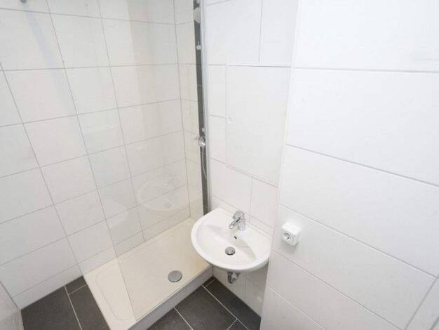 Wohnung zur Miete 253 € 2 Zimmer 46,1 m² 3. Geschoss frei ab 31.03.2026 Fürstenstr. 248 Yorckgebiet Chemnitz 09130