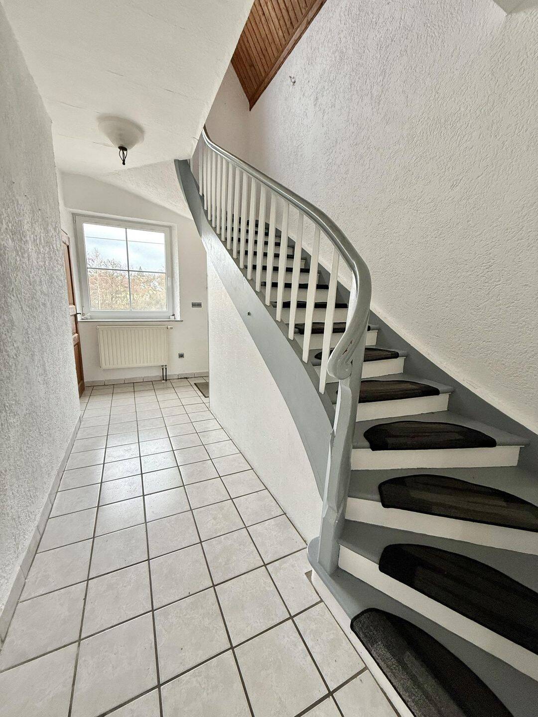 Immobilie in Eslarn - attraktives Wohnhaus am Ortsrand gelegen - Bild 1