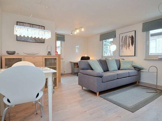 Wohnung zur Miete Wohnen auf Zeit 895 € 2 Zimmer 52 m² frei ab 01.05.2026 Burgfarrnbach Fürth 90768