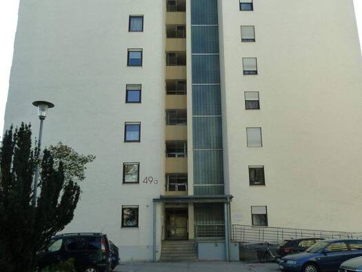 Wohnung zum Kauf 198.000 € 2 Zimmer 70 m² EG frei ab sofort Mehringer Straße 49 a Burghausen Burghausen 84489