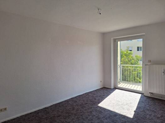 Wohnung zur Miete 250 € 2 Zimmer 44 m² EG Friedrich-Engels-Straße 9 Halsbrücke Halsbrücke 09633
