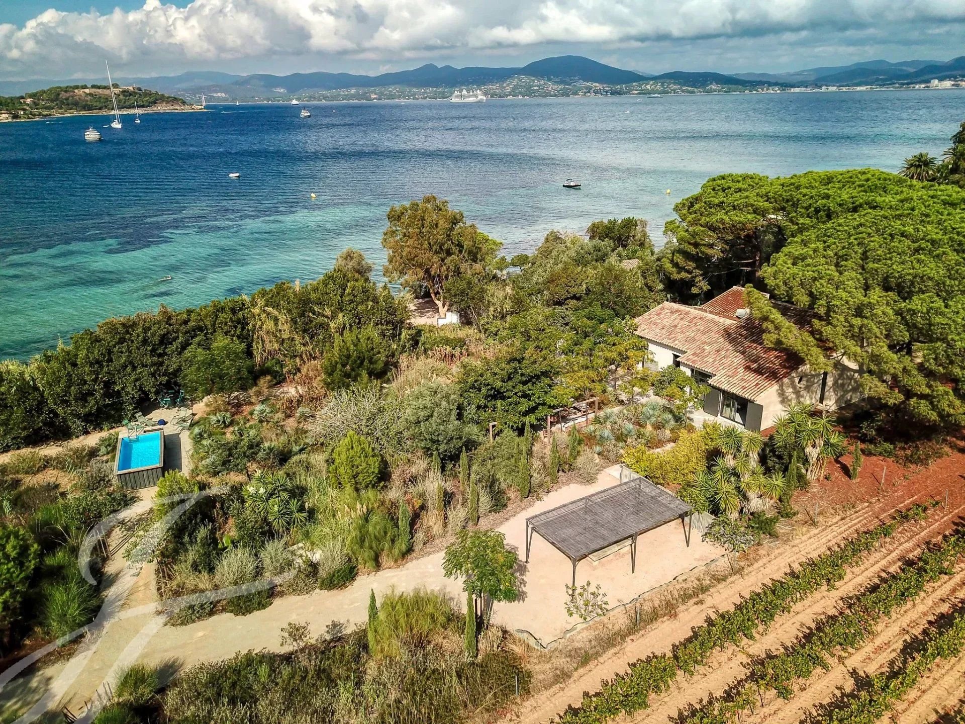 Haus zur Miete Wohnen auf Zeit 7.500 € 6 Zimmer 220 m²<br/>Wohnfläche Zone Est Diffuse Saint-Tropez 83990