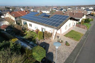 Einfamilienhaus zum Kauf 399.000 € 9 Zimmer 252 m² 811 m² Grundstück Herforst 54662
