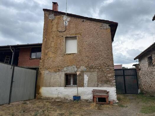 Villa zum Kauf 49.000 € 1 Zimmer 90 m² 132 m² Grundstück Matallana de Torío 24820