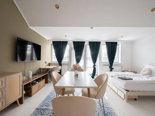 Wohnung zur Miete 2.500 € 2 Zimmer 120 m² 1. Geschoss Tonndorf Hamburg 22045