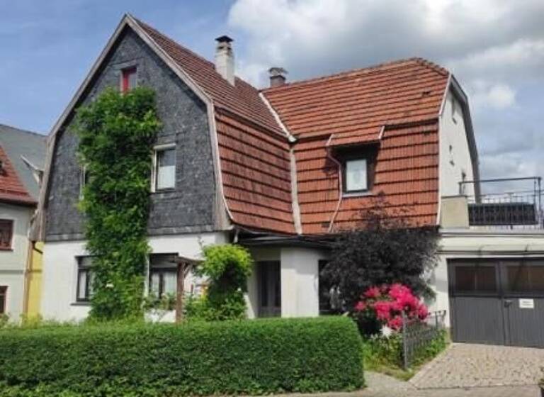 Einfamilienhaus zum Kauf 249.000 € 7 Zimmer 129 m²<br/>Wohnfläche 417 m²<br/>Grundstück Zella-Mehlis 98544