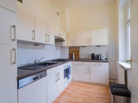 Wohnung zur Miete 2 Zimmer 70 m² 2. Geschoss frei ab sofort Gallus Frankfurt am Main 60327