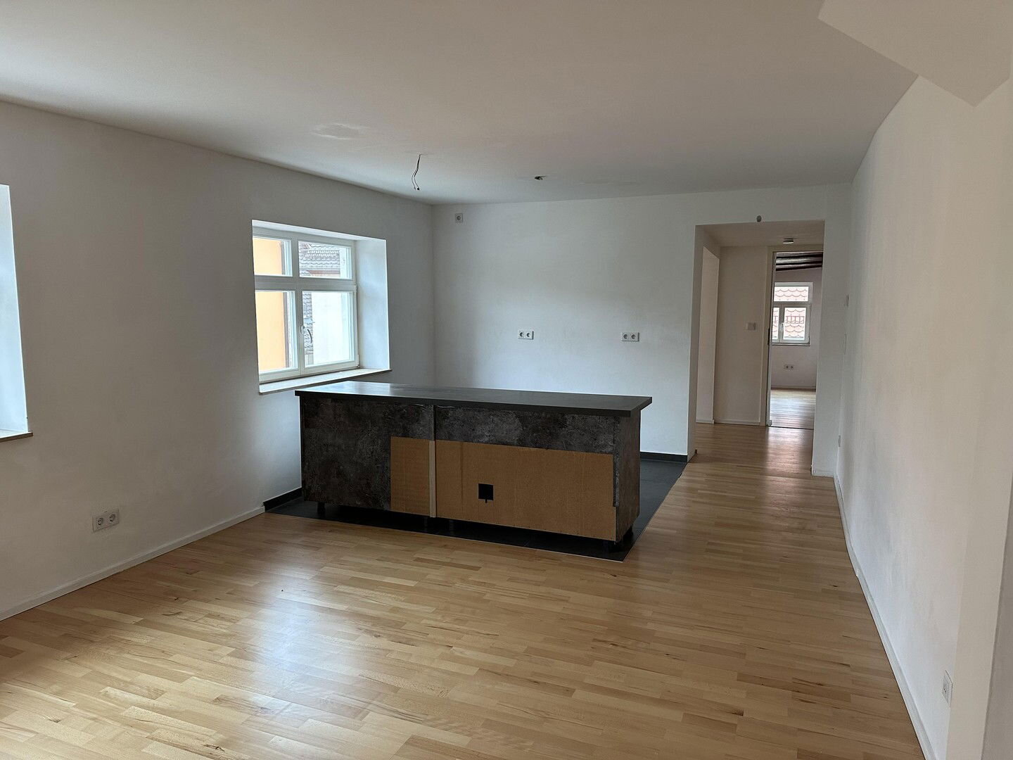 Wohnung zum Kauf provisionsfrei 185.000 € 2,5 Zimmer 56 m²<br/>Wohnfläche 1.<br/>Geschoss Roth Roth 91154