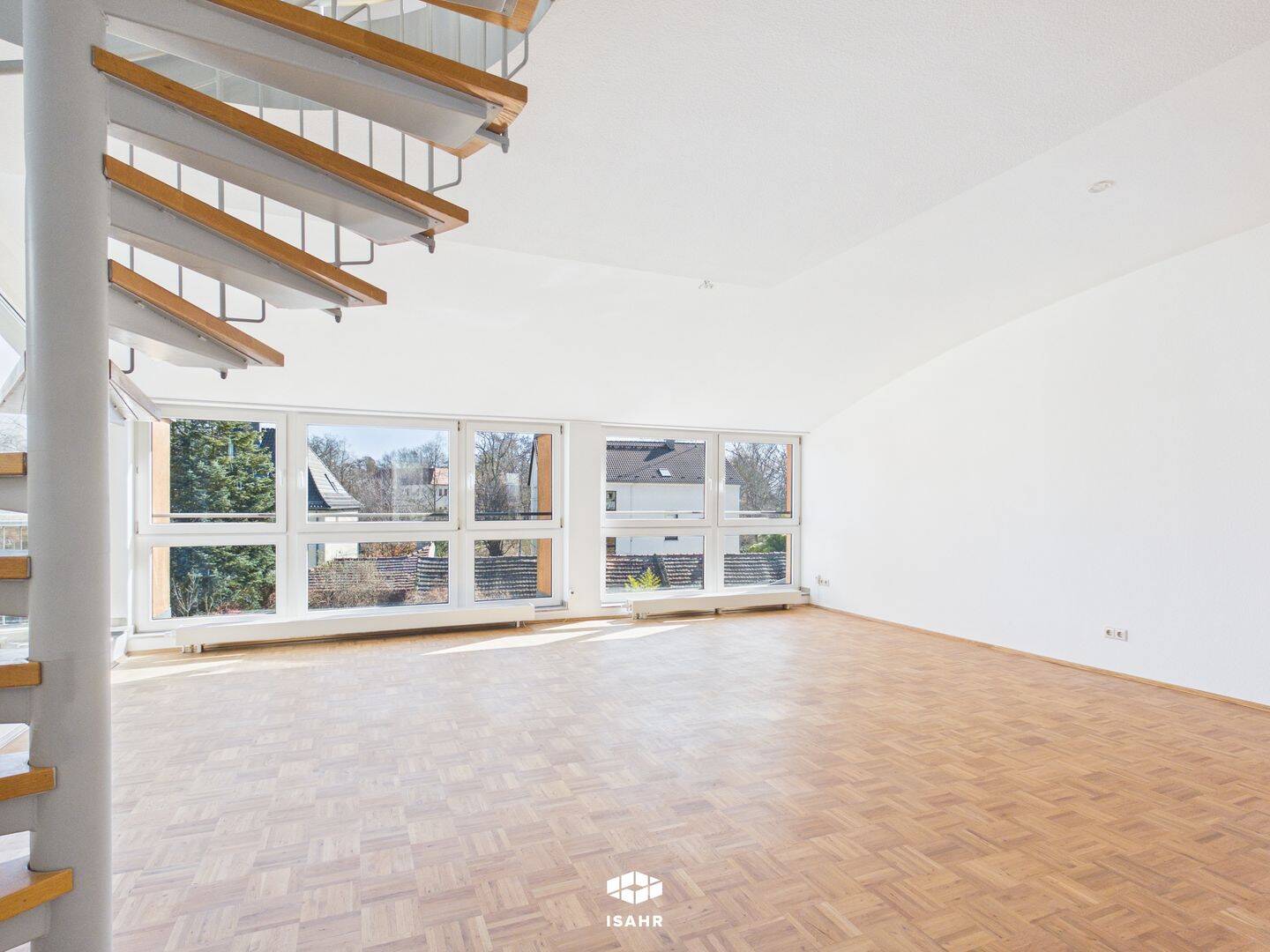 Immobilie in Senftenberg - Modernisierte 4-Zimmer-Maisonettewohnung mit Terrasse und Garage - nur 350 m zum Senftenberger See - Bild 0