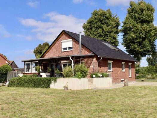 Einfamilienhaus zum Kauf 249.000 € 4 Zimmer 126 m² 880 m² Grundstück frei ab sofort Fürstenau Vechelde 38159