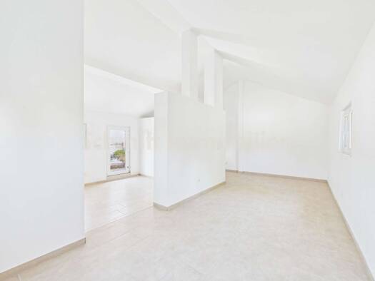 Bürofläche zur Miete 490 € 1,5 Zimmer 38 m² Bürofläche Schwanheim Frankfurt am Main 60529