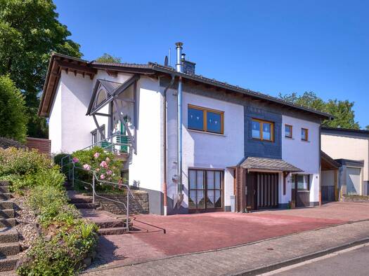 Einfamilienhaus zum Kauf 595.000 € 10 Zimmer 249 m² 1.064 m² Grundstück Derschlag Gummersbach / Derschlag 51645