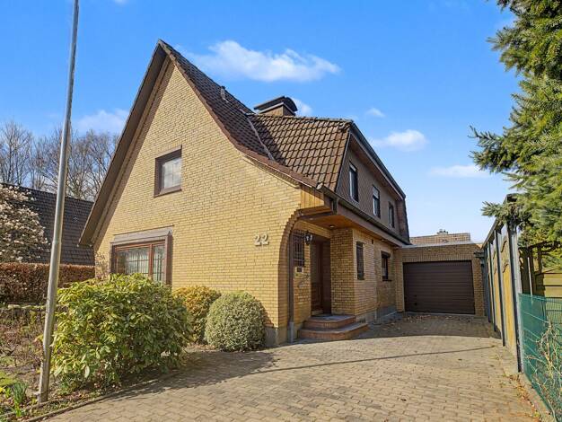 Einfamilienhaus zum Kauf 219.000 € 5 Zimmer 135 m² 519 m² Grundstück Heide Heide 25746