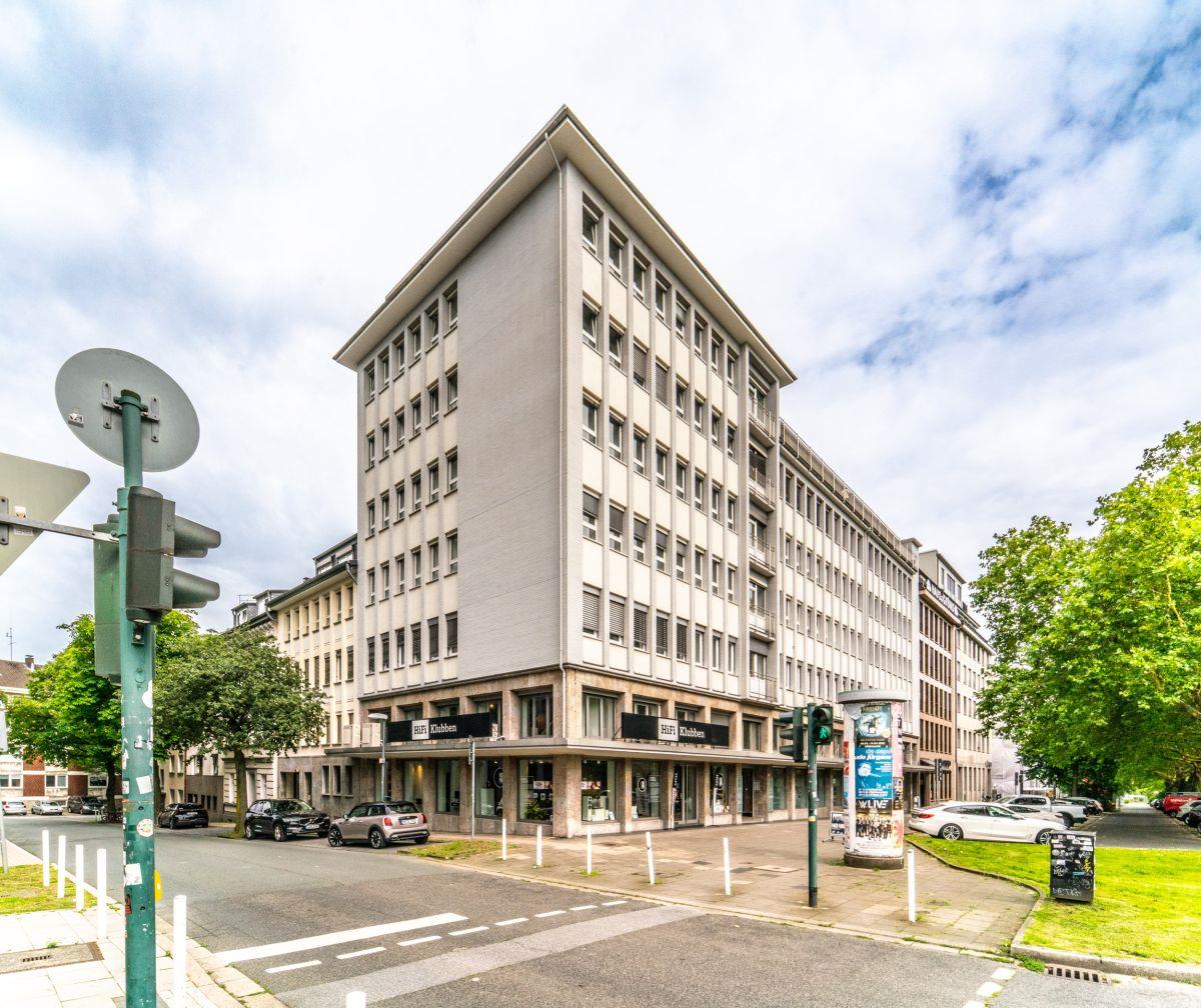 Bürofläche zur Miete provisionsfrei 13,50 € 111,2 m²<br/>Bürofläche ab 111,2 m²<br/>Teilbarkeit Südviertel Essen 45128