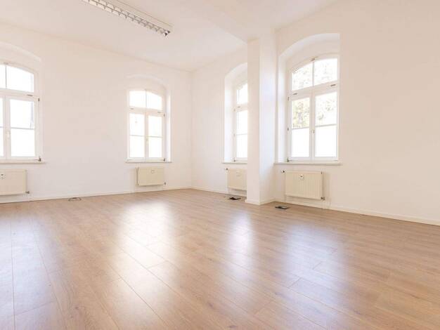 Studio zur Miete 1.169 € 4 Zimmer 167 m² Wittenberger Straße 25 Torgau 04860