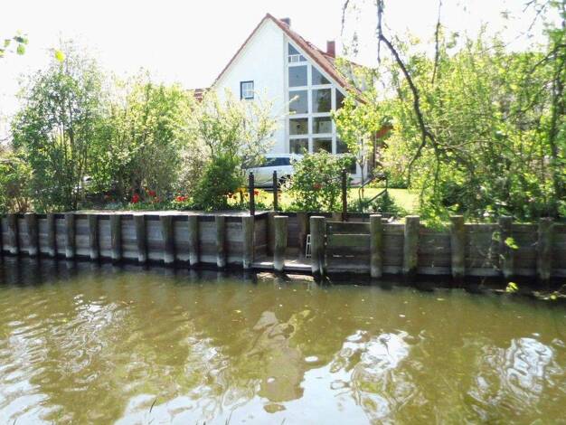 Einfamilienhaus zum Kauf provisionsfrei 395.000 € 8 Zimmer 161 m² 720 m² Grundstück Hafenstraße 1 Neukalen 17154