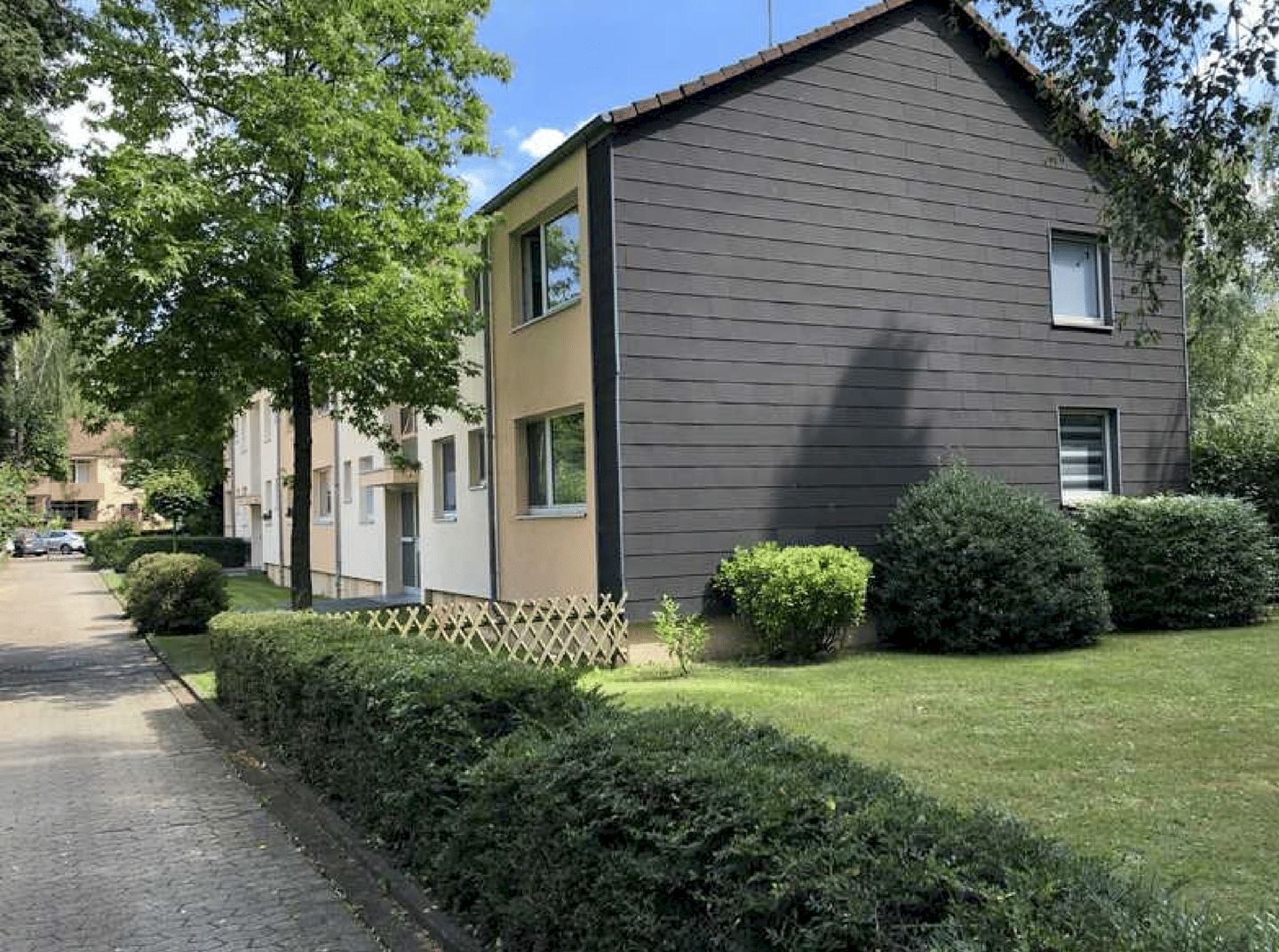 Über diese Immobilie – Düsseldorf – Bild 1 von 10
