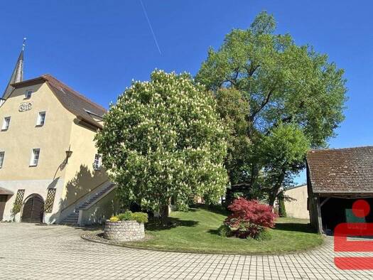 Einfamilienhaus zum Kauf 559.000 € 8 Zimmer 230 m² 5.905 m² Grundstück Frankenwinheim 97447