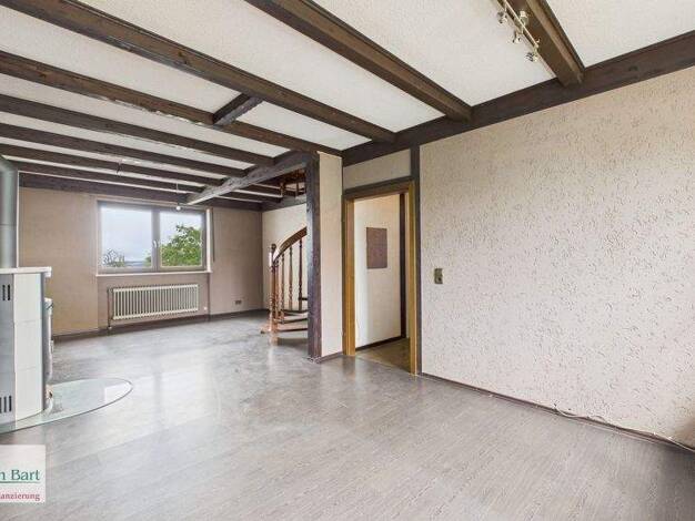 Einfamilienhaus zum Kauf 269.800 € 6 Zimmer 245 m² 1.215 m² Grundstück Weiten Mettlach / Weiten 66693