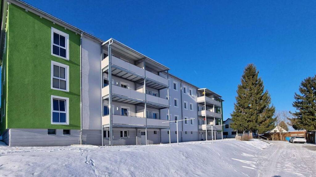 Wohnung zur Miete - Erstbezug 645 € 3 Zimmer 68 m² 2. Geschoss frei ab 01.05.2026 Schillerstraße 3 Schleiz 07907