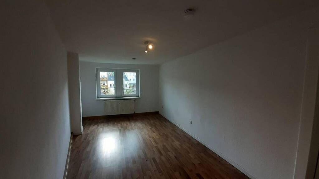 Wohnung zur Miete 420 € 2 Zimmer 68 m² 2. Geschoss frei ab 01.07.2026 Joliot-Curie-Str. 10 Untermhaus Gera 07548