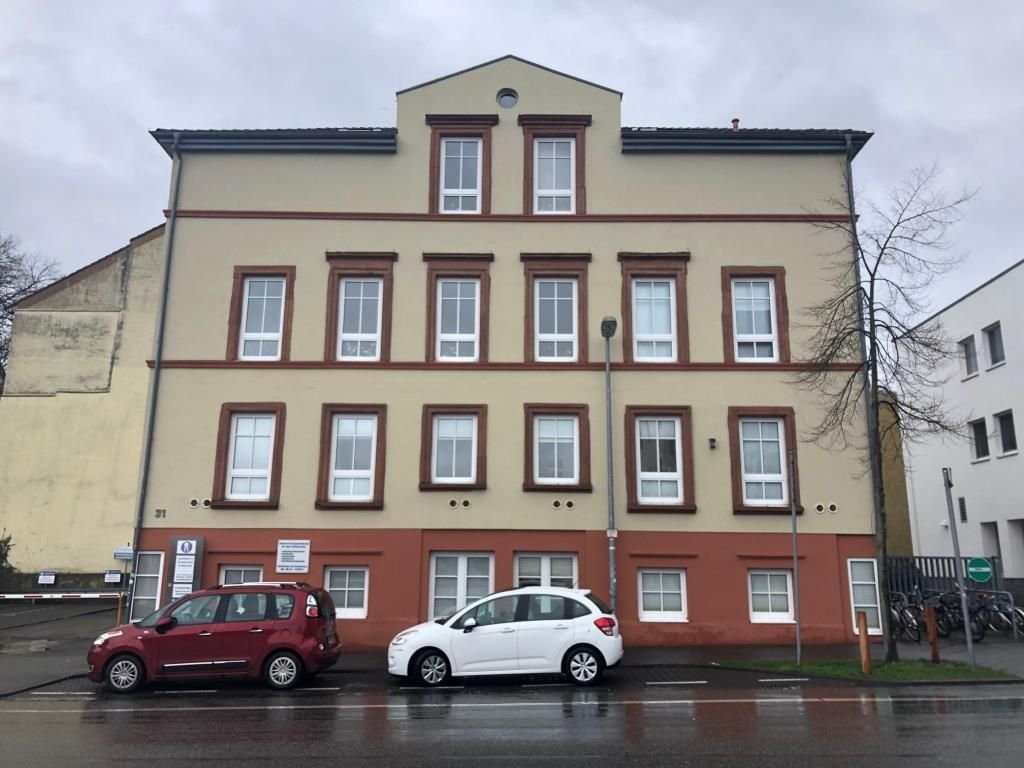 Wohnung zur Miete 680 € 2,5 Zimmer 70 m²<br/>Wohnfläche Frankfurter Straße 31 Innenstadt Gießen 35392