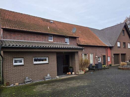 Mehrfamilienhaus zum Kauf 775.000 € 12 Zimmer 315 m² 6.300 m² Grundstück frei ab 01.03.2026 Clarholz Herzebrock-Clarholz 33442