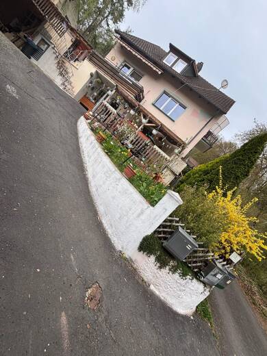 Mehrfamilienhaus zum Kauf als Kapitalanlage geeignet 265.000 € 183 m² 715 m² Grundstück Burghaslach Burghaslach 96152
