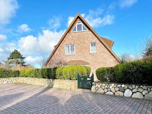 Haus zur Miete 2.400 € 4 Zimmer 90 m² 117 m² Grundstück frei ab sofort Tinnum Sylt 25980
