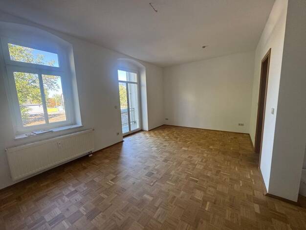 Wohnung zur Miete 330 € 60 m² 1. Geschoss frei ab sofort Ulbrichtstraße 4 Bernsdorf Bernsdorf 09126
