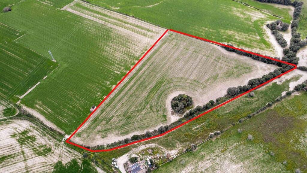 Grundstück zum Kauf 165.000 € 24.891 m² Grundstück LLUBI 07430