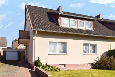 Doppelhaushälfte zum Kauf 230.000 € 6 Zimmer 136 m² 484 m² Grundstück Elze Elze, Leine 31008