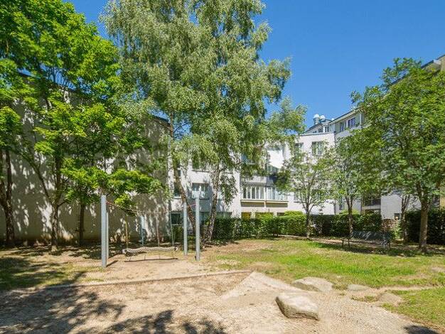 Wohnung zur Miete 914 € 2 Zimmer 76,1 m² frei ab 30.12.2026 Britzer Straße 62 D Mariendorf Berlin 12109