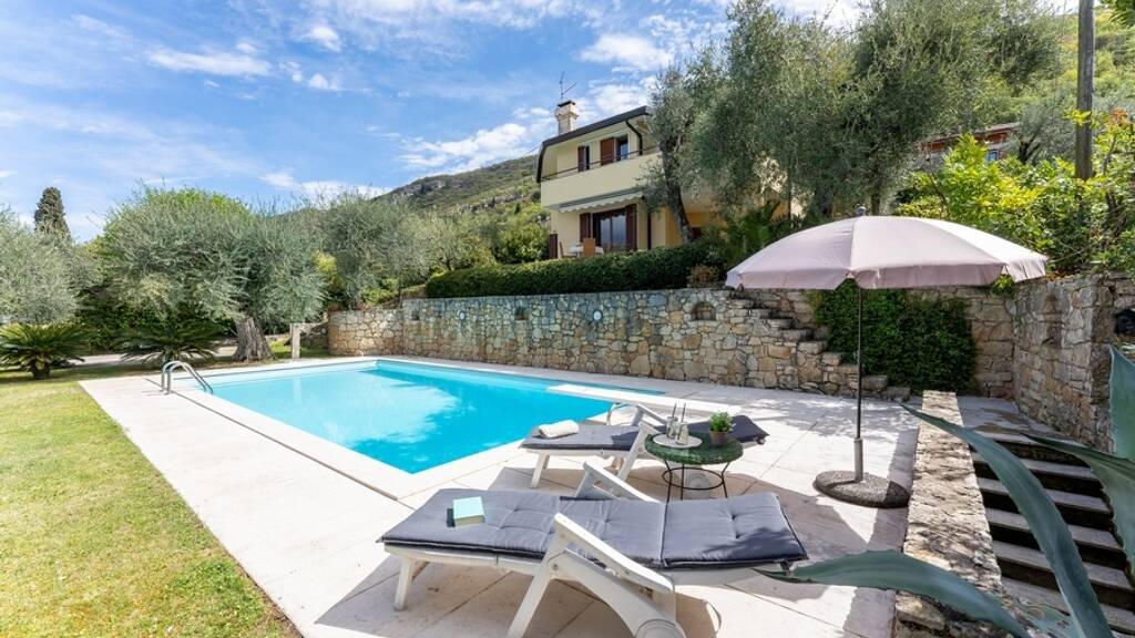 Villa zum Kauf 1.250.000 € 6 Zimmer 155 m² 133 m² Grundstück TORRI DEL BENACO  37010