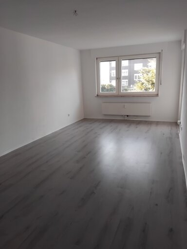 Wohnung zur Miete nur mit Wohnberechtigungsschein 319 € 2 Zimmer 65,3 m² EG frei ab 01.01.2025 Gartenstraße 160 Neumühl Duisburg 47167