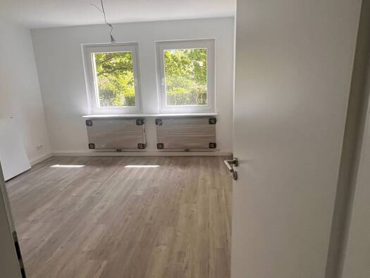 Wohnung zur Miete 497 € 2 Zimmer 65,2 m² frei ab 01.09.2026 Grimmstraße 6 Neuengroden Wilhelmshaven 26386