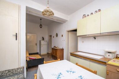 Wohnung zum Kauf 205.000 € 3 Zimmer 75 m² 3. Geschoss Grad