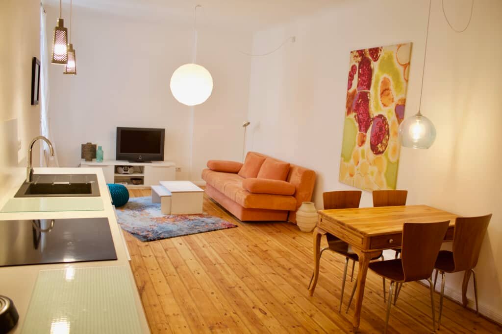 Wohnung zur Miete Wohnen auf Zeit 1.680 € 2 Zimmer 65 m²<br/>Wohnfläche 06.06.2025<br/>Verfügbarkeit Triftstraße Wedding Berlin 13353