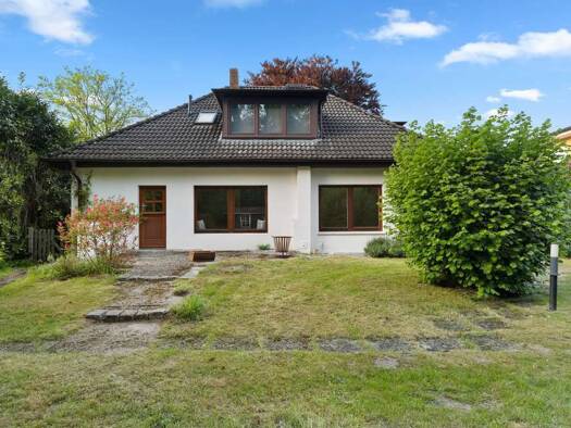 Haus zum Kauf 799.950 € 5 Zimmer 150 m² 1.121 m² Grundstück frei ab sofort Wohldorf-Ohlstedt Wandsbek 22397