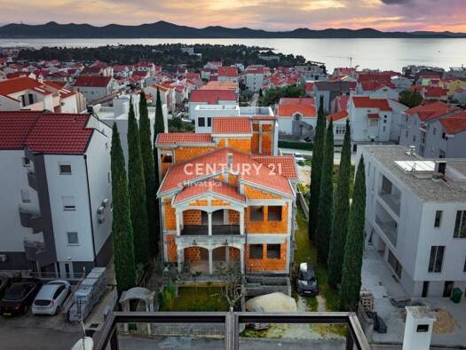 Haus zum Kauf 1.080.000 € 6 Zimmer 560 m² Brig