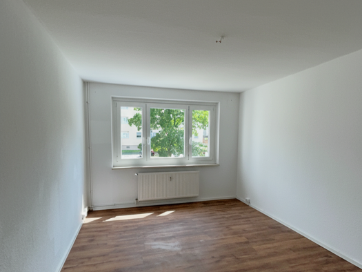 Wohnung zur Miete 395 € 3 Zimmer 59,5 m² 1. Geschoss Nemsdorfer Weg 22 Querfurt 06268